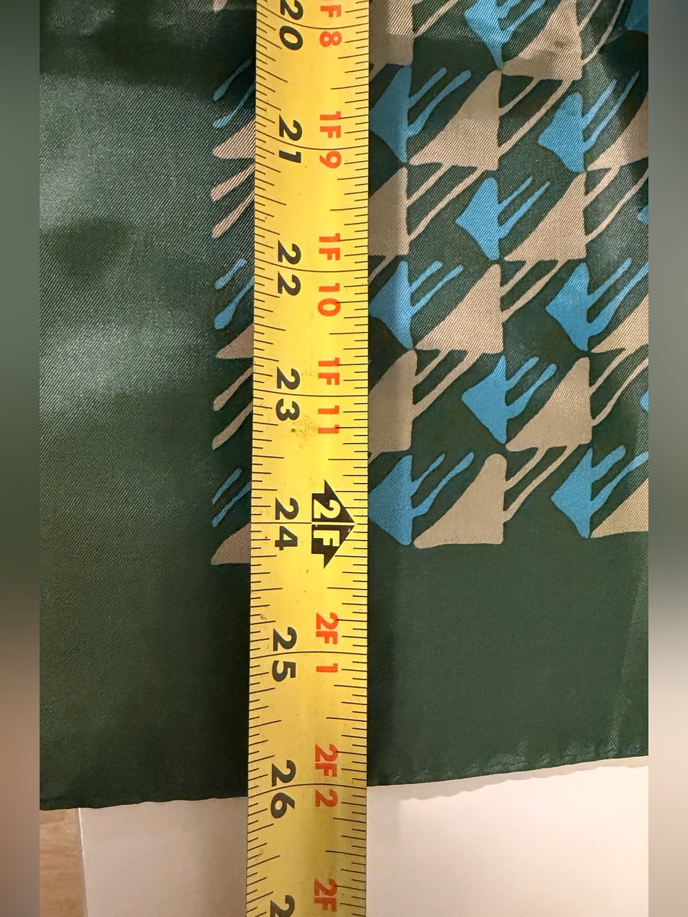 1970s Totes Rain Scarf Water Repellent Green and Teal Geometric Scarf - Picture 4 of 7